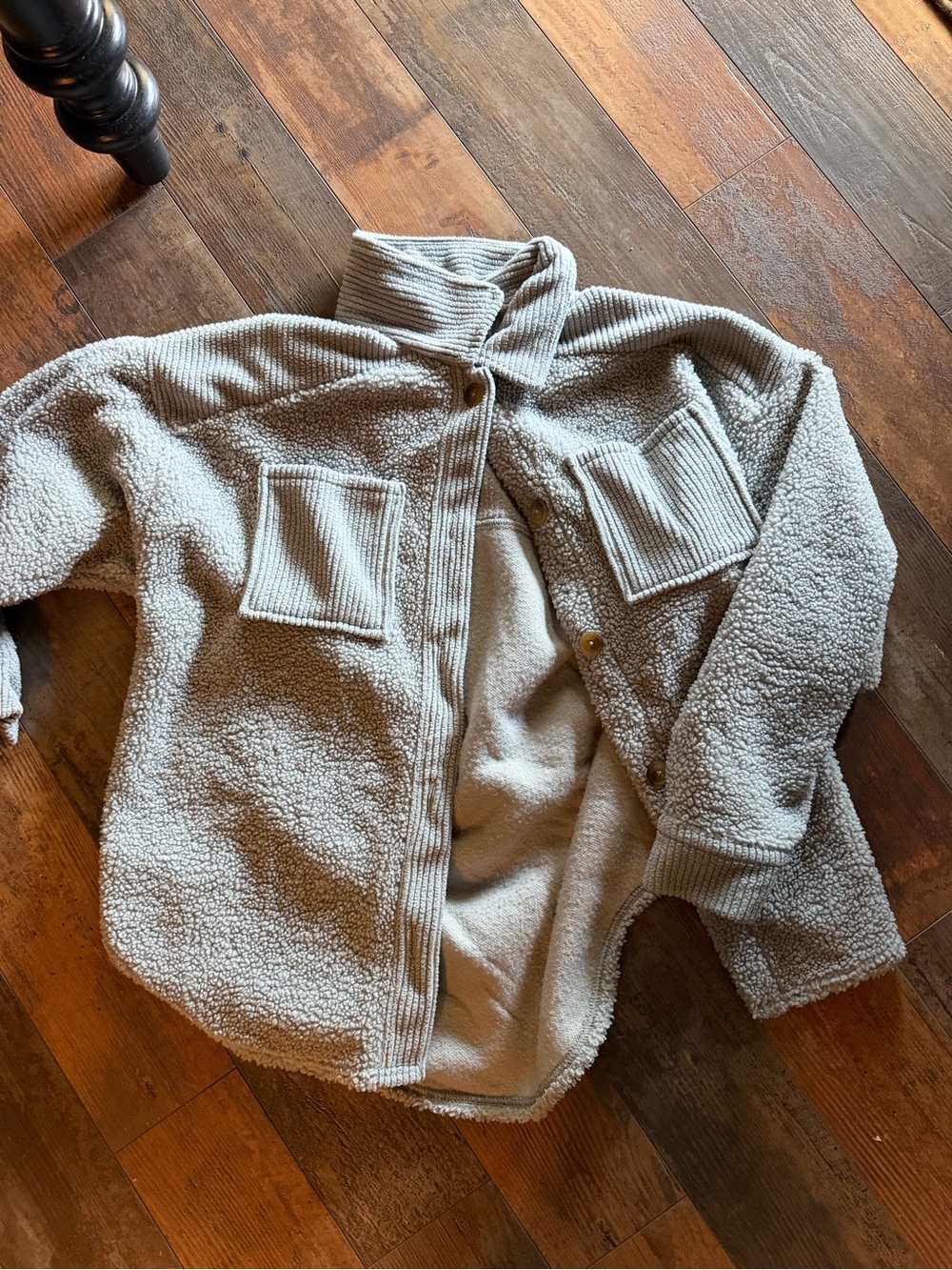 American Eagle Outfitters Cream Sherpa Snap-Front Jacket